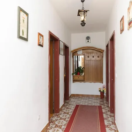 Roza Apartment *