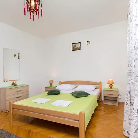 Roza Apartment