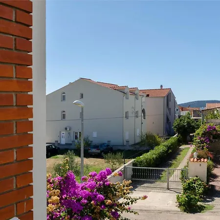 Roza Apartment *